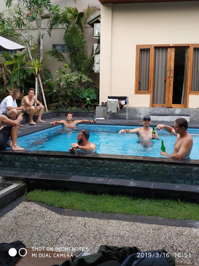 Medewi Beach Inn Pulukan Exteriör bild