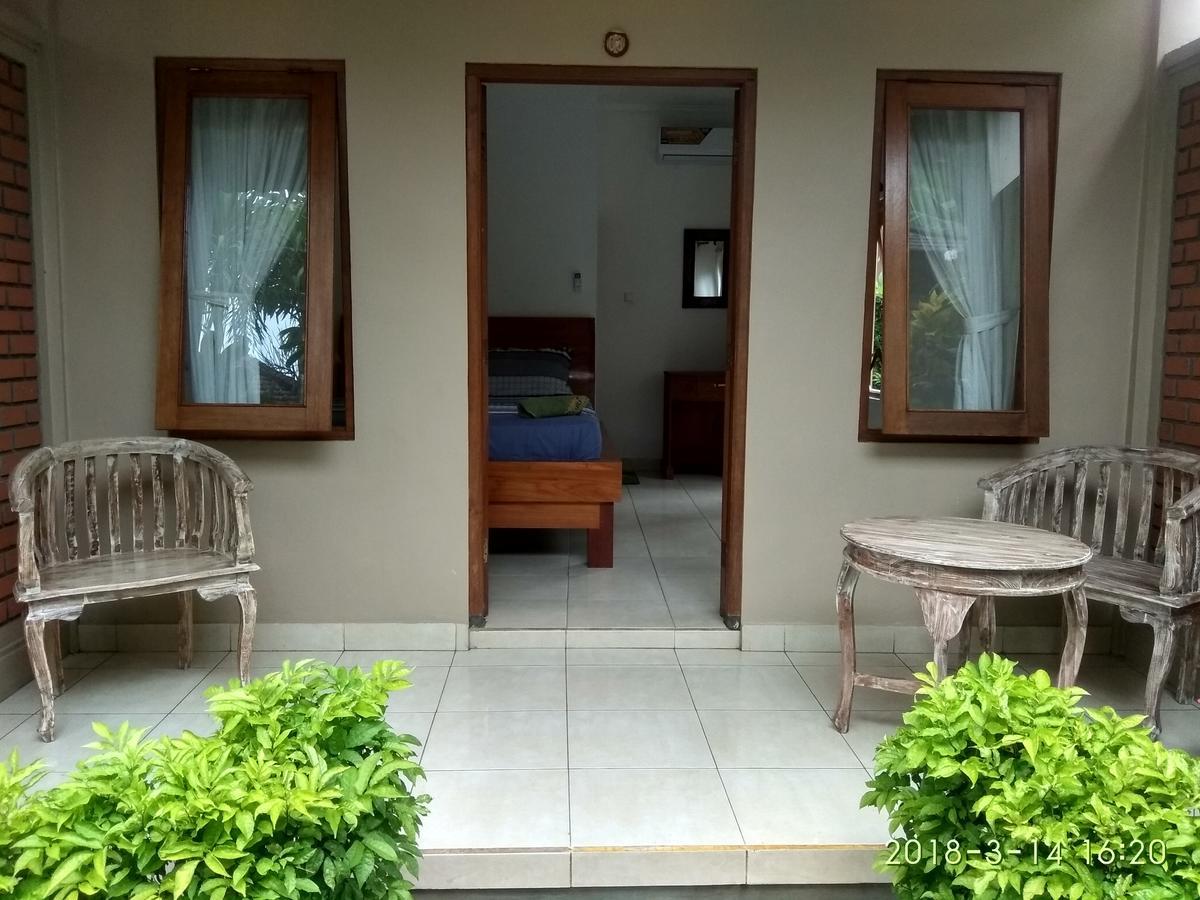 Medewi Beach Inn Pulukan Exteriör bild