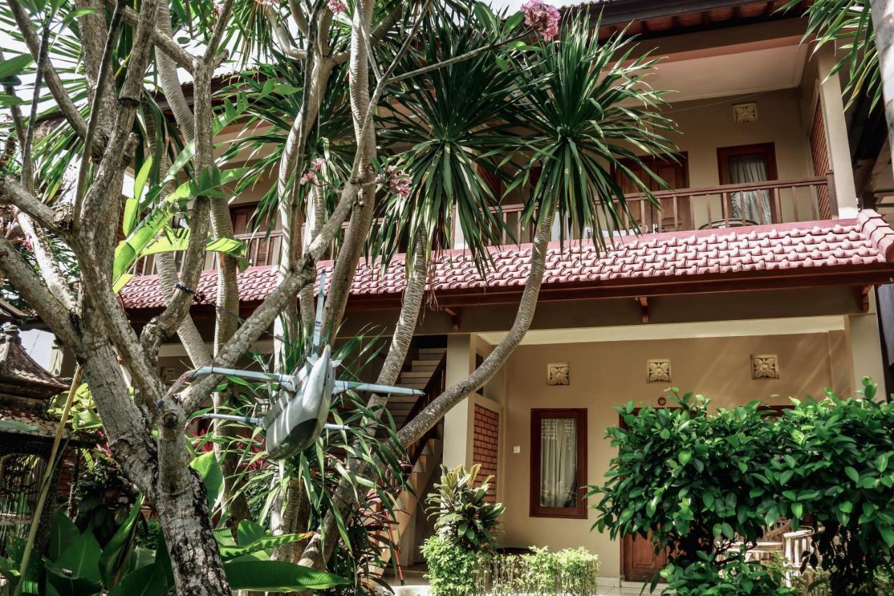 Medewi Beach Inn Pulukan Exteriör bild