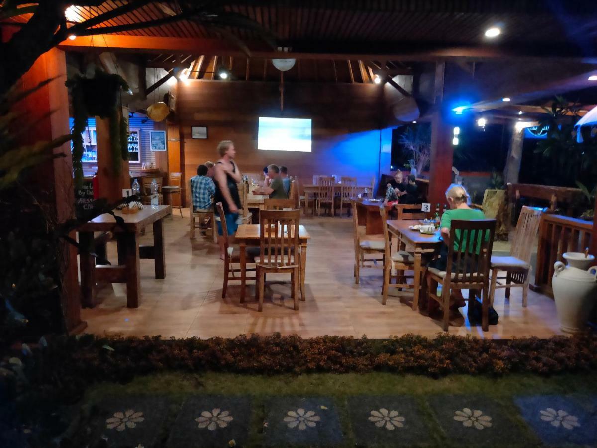 Medewi Beach Inn Pulukan Exteriör bild